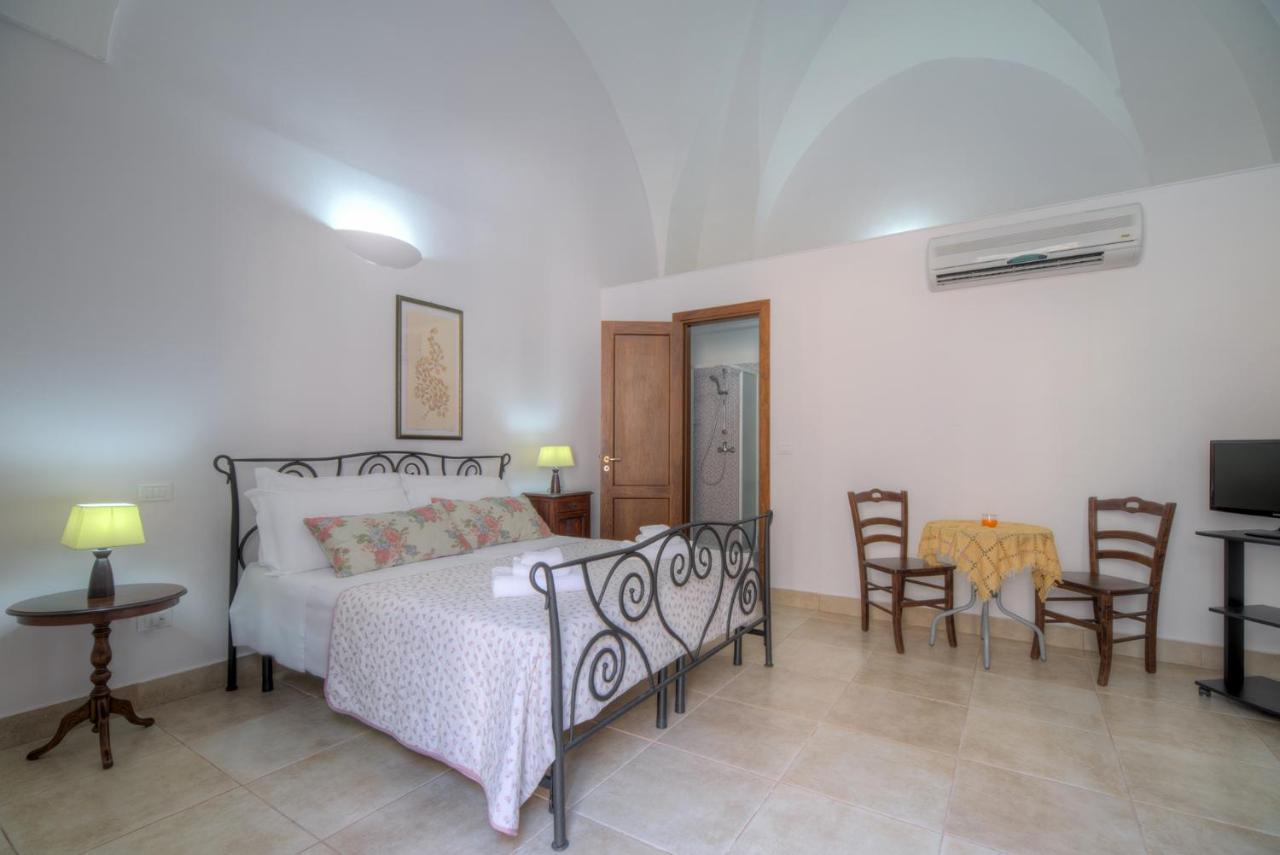 Bed and Breakfast Lu Caffa By Typney Верноле Экстерьер фото